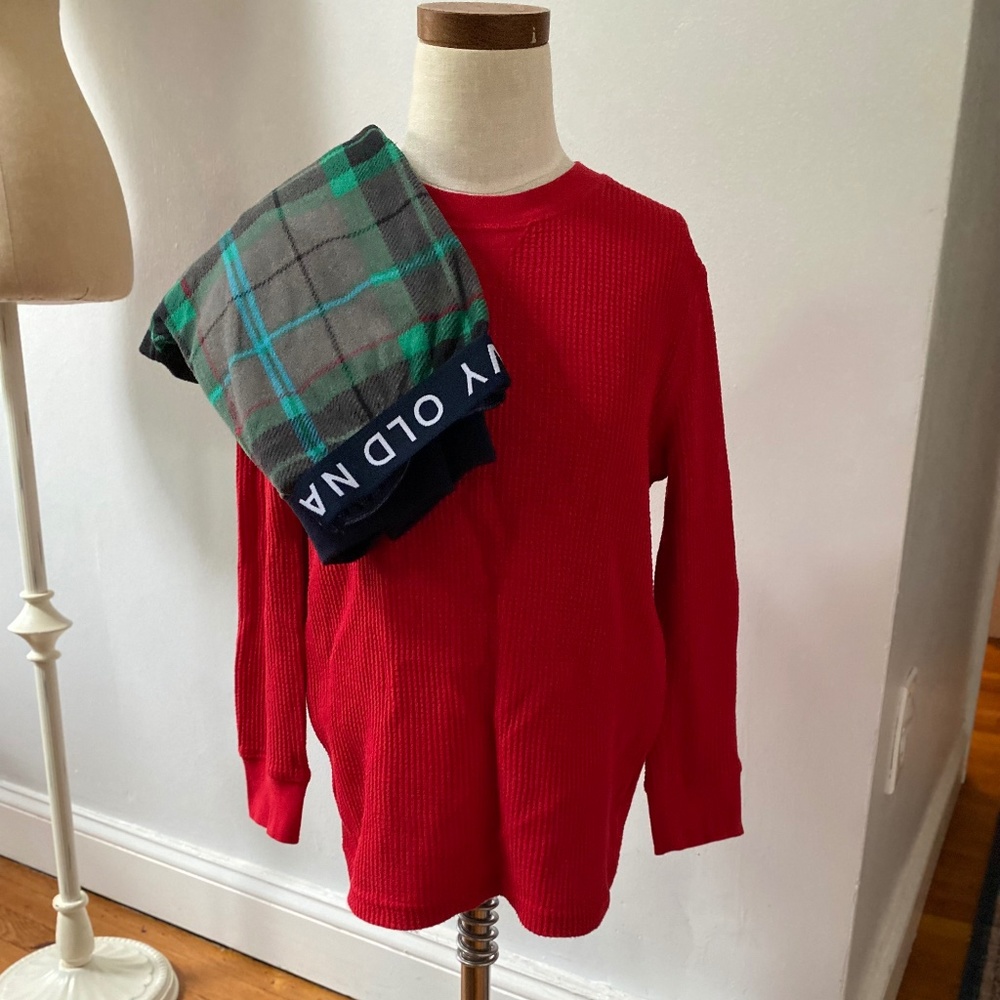 Cozy Holiday Pajama Set- Medium (8)